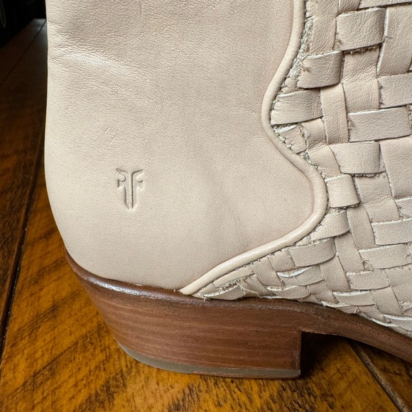 Frye Womens Carson Woven Boot Size 10 Ankle Booties Leather Western Off White - Picture 4 of 16